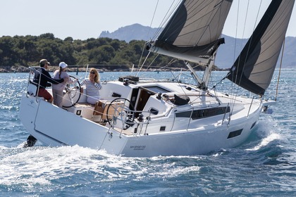 Verhuur Zeilboot JEANNEAU SUN ODYSSEY 350 Leggiuno