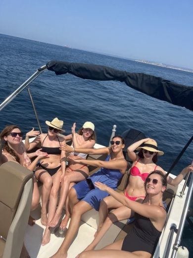 Marsella Motorboat Quicksilver Activ 755 Sundeck alt tag text