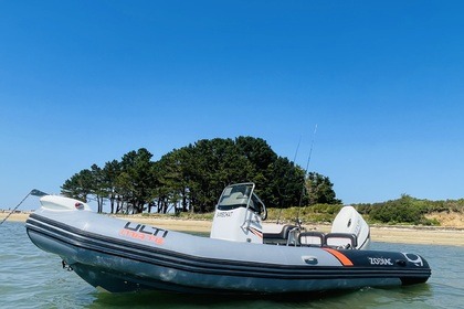 Hire RIB Zodiac Pro Open 650 Arradon