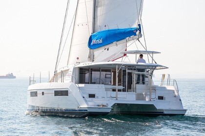 Charter Catamaran  Sunsail 404 Marigot