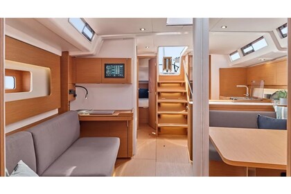 Hire Sailboat  First 44 Cugnana Verde