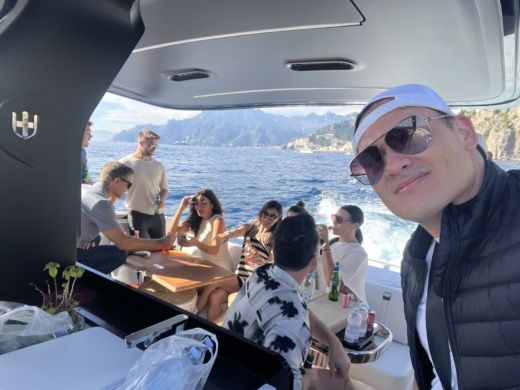 Amalfi Motorboat Invictus TT 420 alt tag text