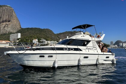 Charter Motorboat Intermarine Oceanic 36 Plus Rio de Janeiro