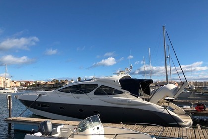 Charter Motorboat AZIMUT Atlantis 55 Agde