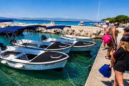 Aluguel Barco sem licença  ELAN Pasara Crikvenica