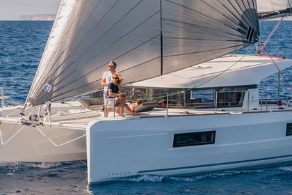 Verhuur Catamaran  Lagoon 40 Kaštel Gomilica