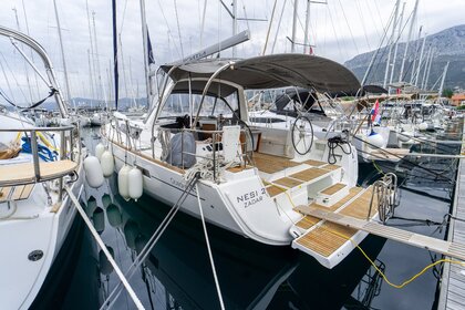 Charter Sailboat Beneteau Oceanis 45 Kaštel Gomilica
