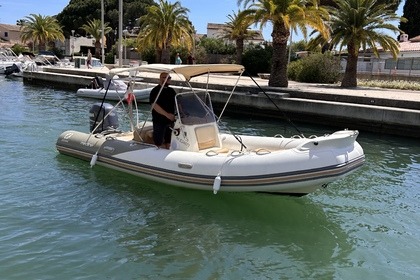 Hire RIB Zodiac Medline 650 Fréjus