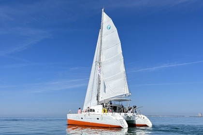 Rental Catamaran Lagoon 380 La Rochelle