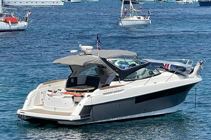 Noleggio Barca a motore Jeanneau PRESTIGE 34 Belluogo