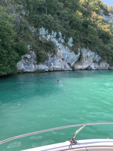 Aix-les-Bains Motorboat Ranieri Voyager 18 S alt tag text