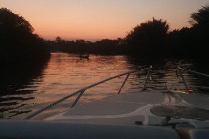 Aluguel Lancha Fibrafort Focker 255 Caraguatatuba