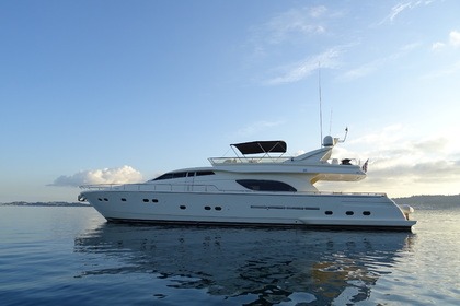Location Yacht FERETTI 80 FLY Corfou