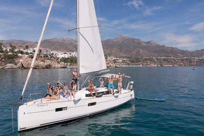Rental Sailboat Beneteau Oceanis 38 Málaga