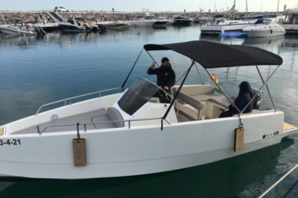 Rental Motorboat Nuva M6 Marbella