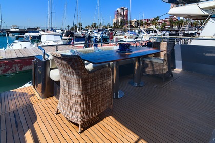 Location Yacht à moteur Firebird 68 Ibiza