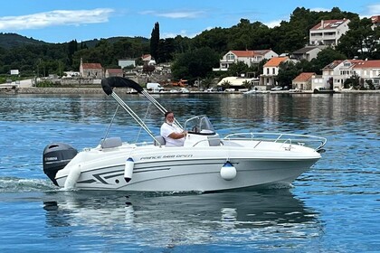 Rental Motorboat PRINCE 560 OPEN Lumbarda