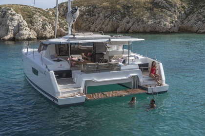 Verhuur Catamaran Fountaine Pajot Fountaine Pajot Astrea 42 - 3 + 1 cab. Marseille