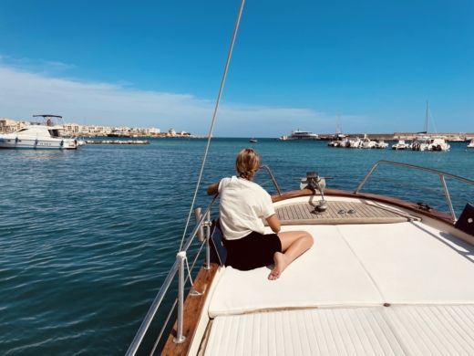 Otranto Motorboat MIMI' Libeccio 700 alt tag text