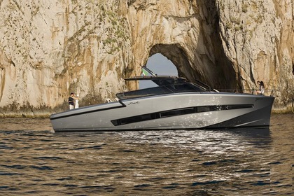 Charter Motor yacht FIART P58 Amalfi
