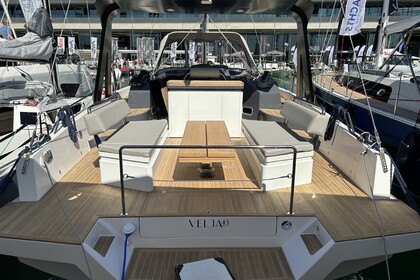 Location Voilier MediterYachts Velja43 Naples