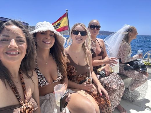 Πάλμα ντε Μαγιόρκα Catamaran Fountaine Pajot Highland alt tag text