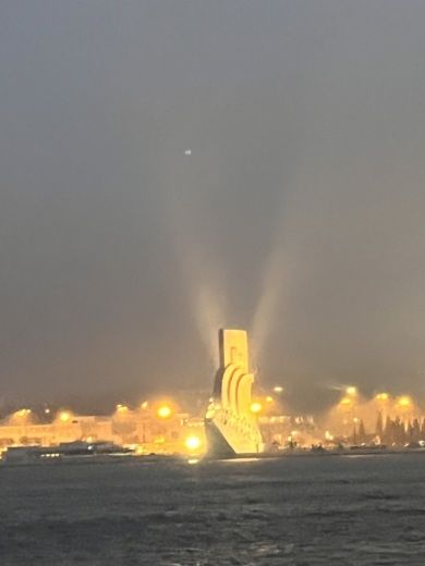 Lisbonne Motor Yacht Spertini Alalunga alt tag text