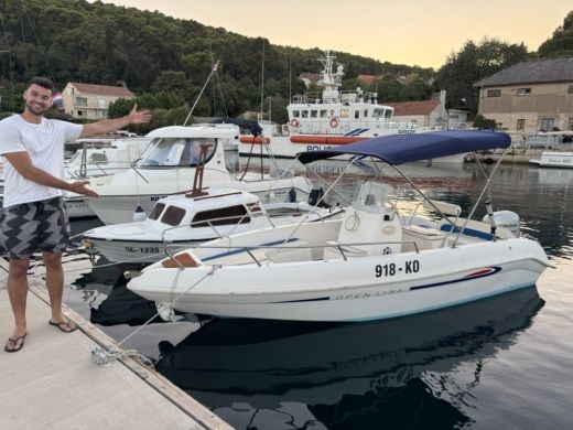 Korčula Motorboat Bellingardo 5.7 Open alt tag text