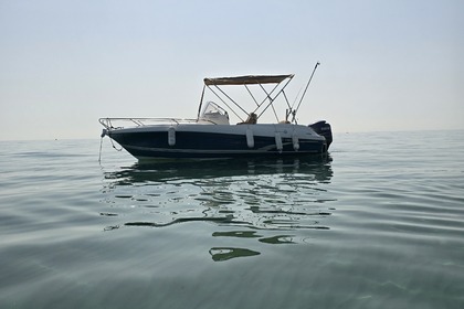 Location Bateau à moteur Jeanneau Cap Camarat 6.5 Cc Bastia