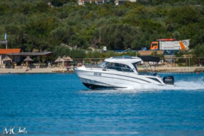 Hire Motorboat Beneteau Antares 8 Punat