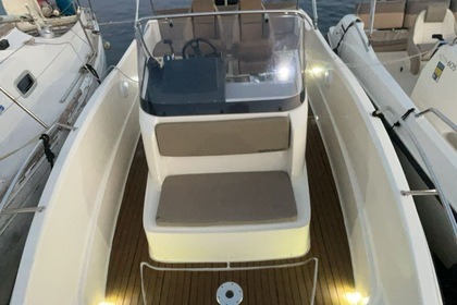 Charter Motorboat Quicksilver 675 open Marseille