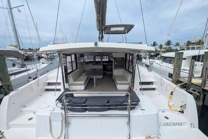 Verhuur Catamaran Catana Bali 4.1 - 4 + 2 cab. Le Marin