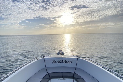 Location Bateau à moteur Jeanneau CAP CAMARAT 7.5CC S3 Fort-de-France