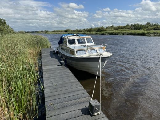 Леэварден Motorboat Saga 27 AC alt tag text