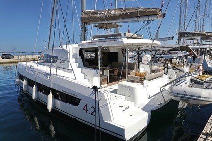 Miete Katamaran Catana Bali 4.2 - 4 + 1 cab. Biograd na Moru