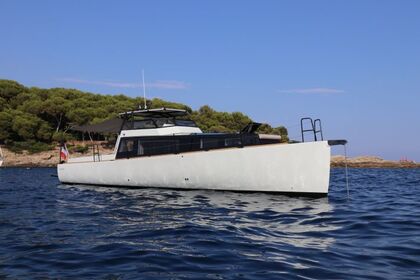 Charter Motorboat BUEHLER TURBOCRAFT Silverfine La Trinité-sur-Mer