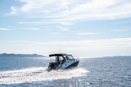 Miete Motorboot Quicksilver Active 705 Weekend Bibinje