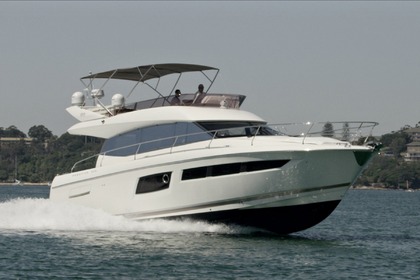 Location Bateau à moteur JEANNEAU PRESTIGE 500 FLY Hyères