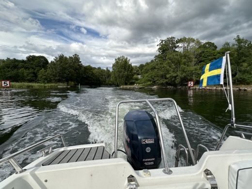 Stockholm Motorboat Classic yacht alt tag text