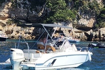 Hire Motorboat Beneteau Flyer 6 Sundeck / Sports nautiques tractés Antibes