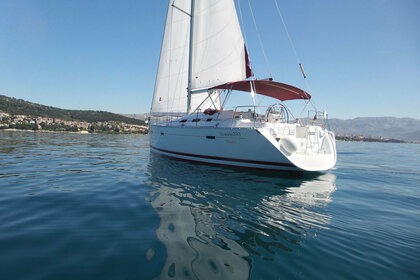 Hire Sailboat BENETEAU 393 Split