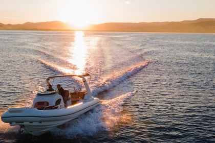 Charter Motorboat Zodiac Medline 9 Palma de Mallorca