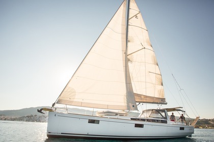 Charter Sailboat BENETEAU OCEANIS 48 Skiathos