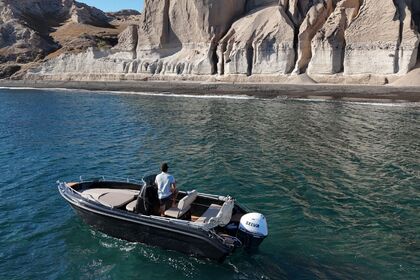Hire Boat without licence  BLACK BOAT LICENSE FREE Santorini