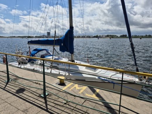 Gdańsk Sailboat Janmor 31 alt tag text