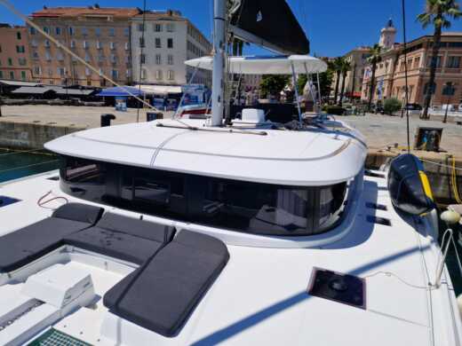 Propriano Catamaran Lagoon Lagoon 450f alt tag text