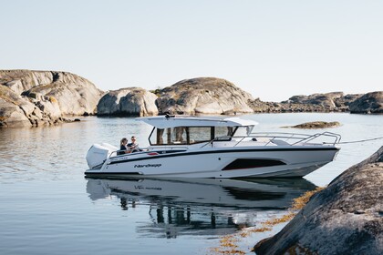 Charter Motorboat NORDKAPP Gran Coupe 905 Split