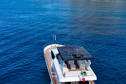 Charter Motor yacht Canados 58 Cefalù