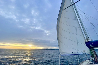 Charter Sailboat Dufour 2800 Marseille