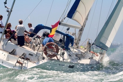 Noleggio Barca a vela BENETEAU OCEANIS 43 El Puerto de Santa María